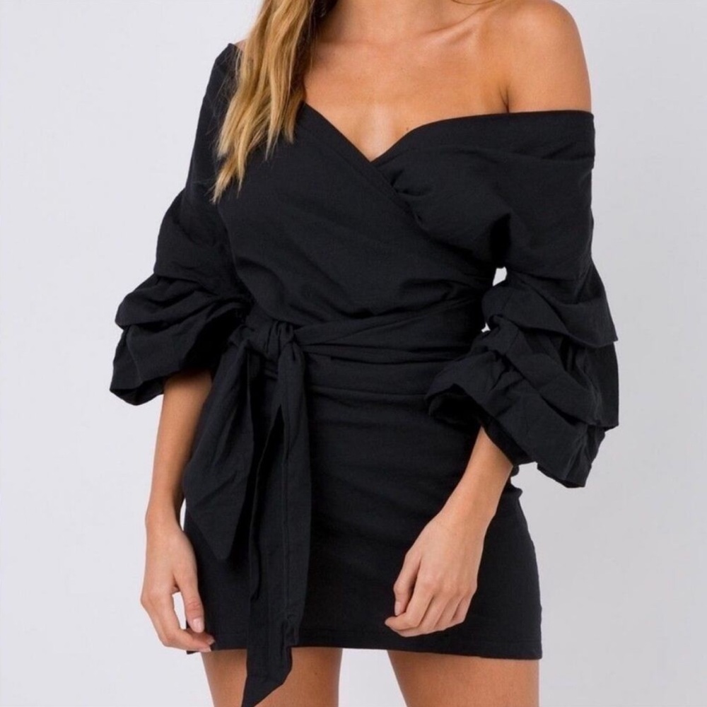 Lioness Cha Cha Ruched Cocktail Wrap Mini Black Dress LBD Size M